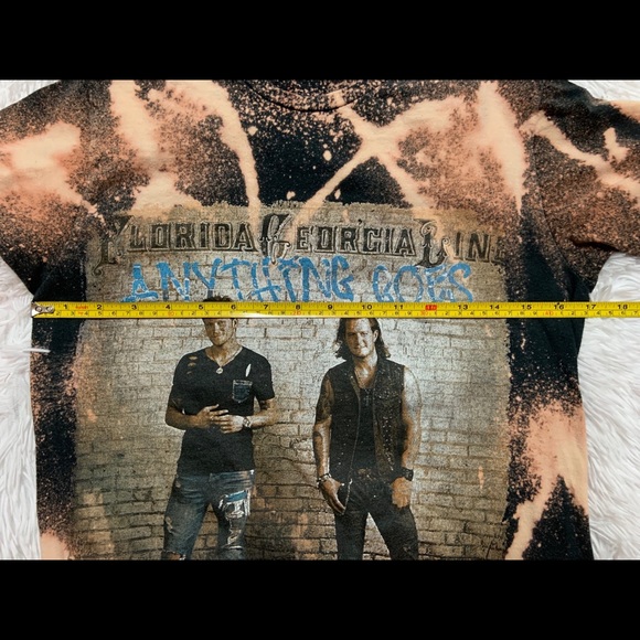 FLORIDA GEORGIA LINE bleached Graphic T-Shirt - Picture 5 of 7